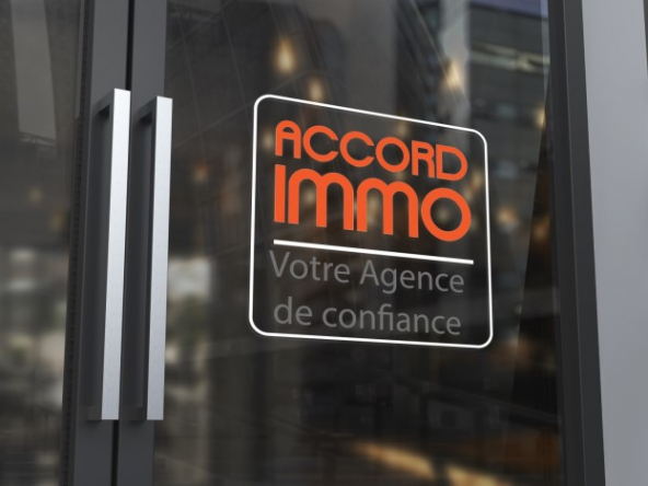 image de la porte de l'agence immobilière d'Avignon pour la vente de maisons et appartements à vendre