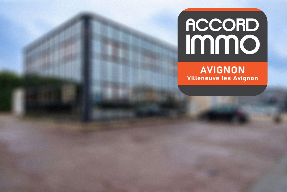 bureaux à la location vue depuis le parking