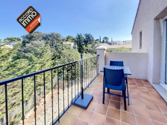 Terrasse donnant sur la verdure