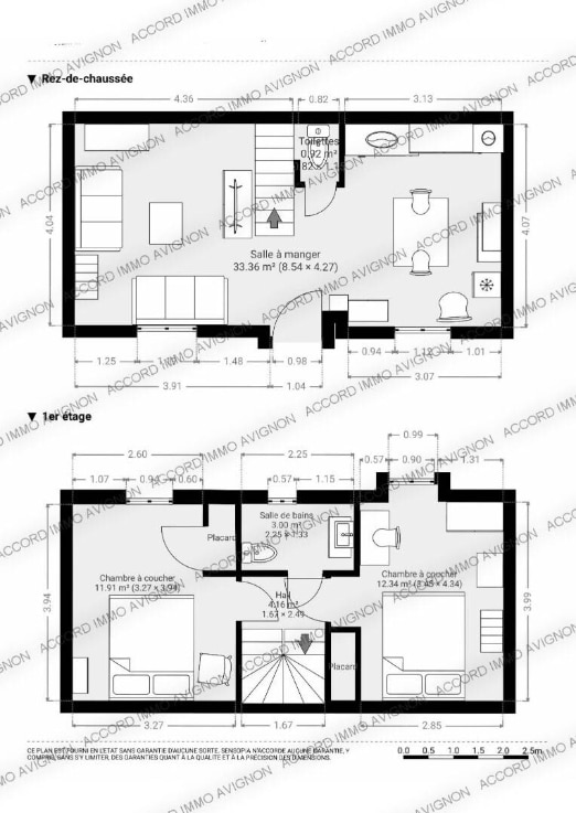 Cette image illustre le plan d'une maison à vendre située à Avignon, en zone extra-muros. Le plan montre une disposition bien pensée avec un rez-de-chaussée